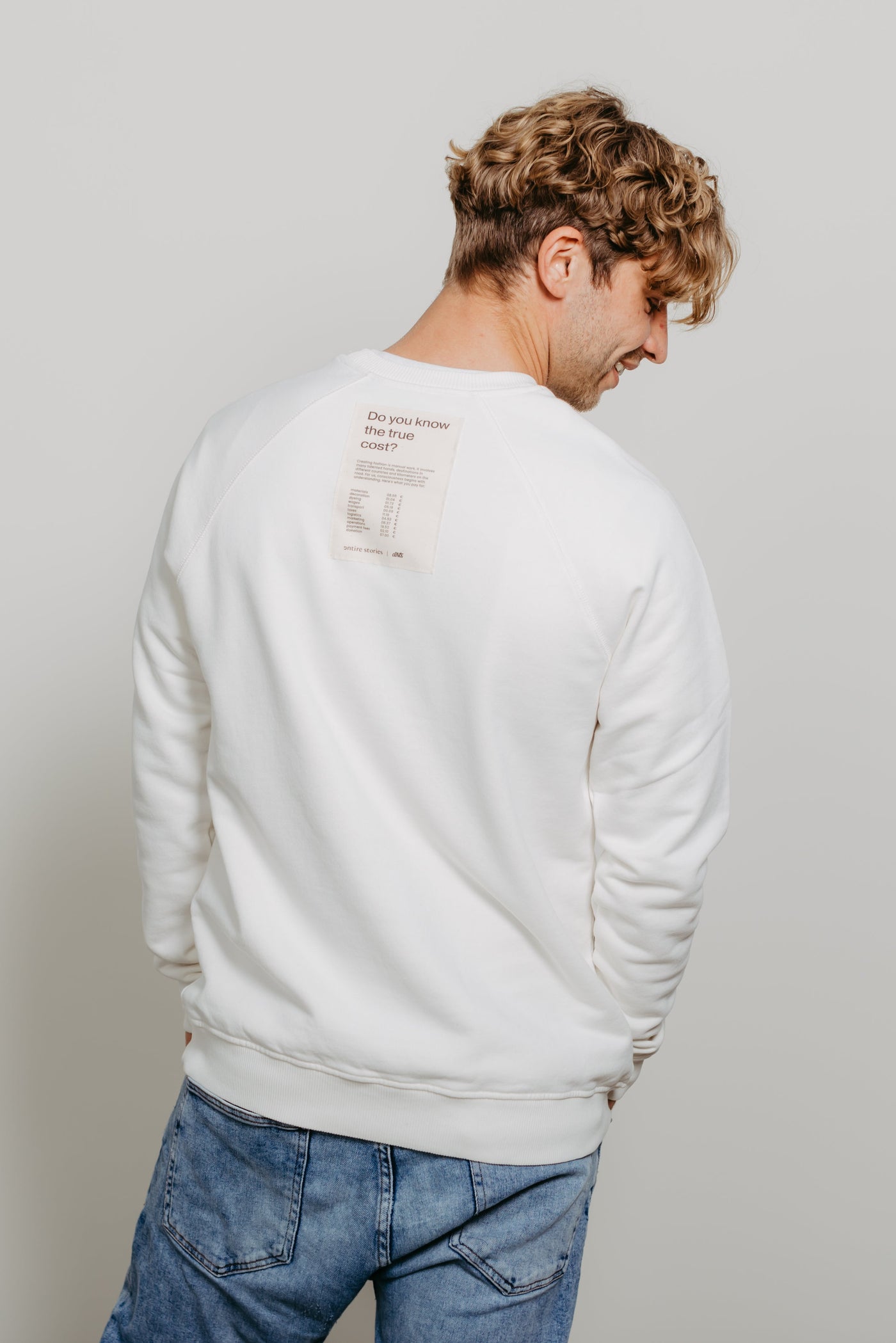 TAG THE TRUTH Raglan Sweatshirt Unisex, Off-White