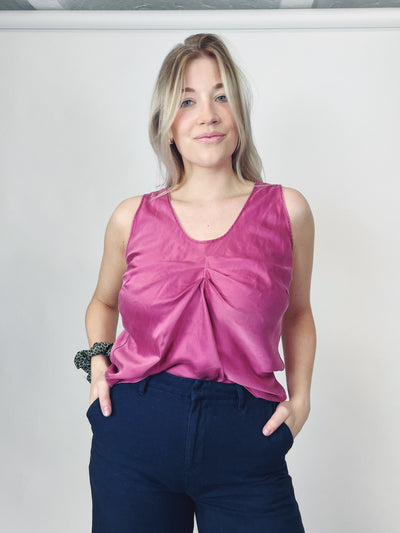 Nachhaltige Bluse mit Raffung aus Seide ärmellos