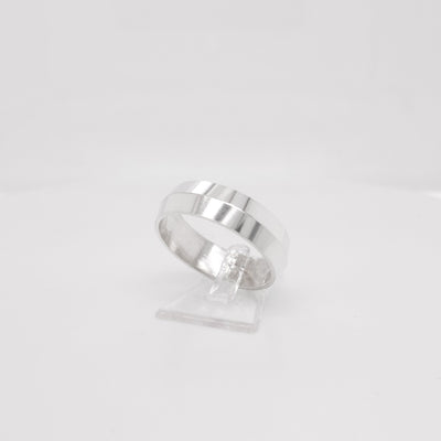 ISSA – spitzer Ring