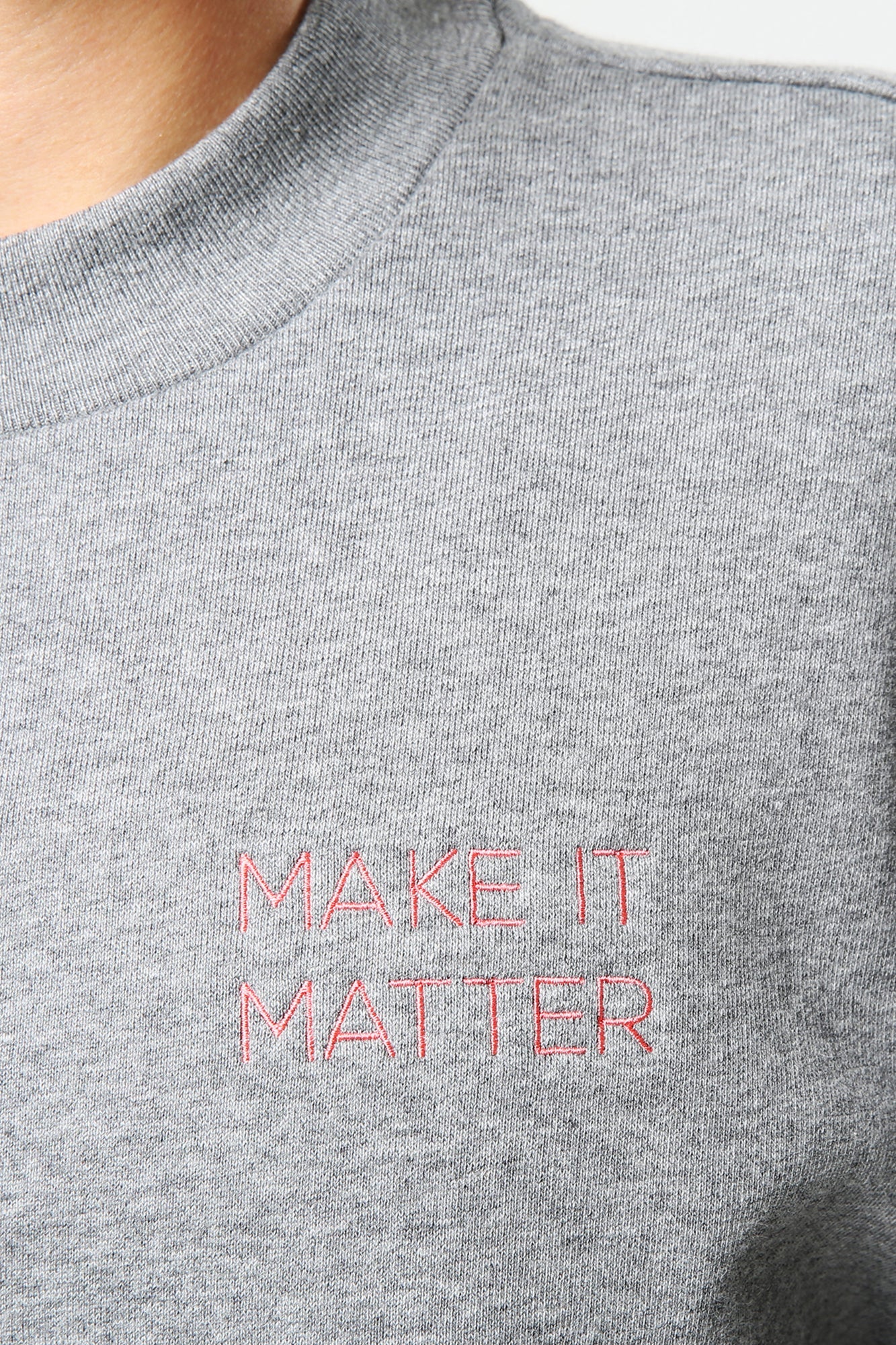 Make It Matter Sweater Grau