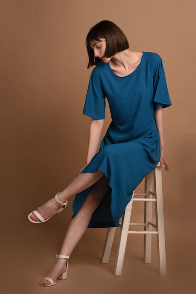 Nika | Round Neck Dress with Butterfly Sleeves in Royal Blue