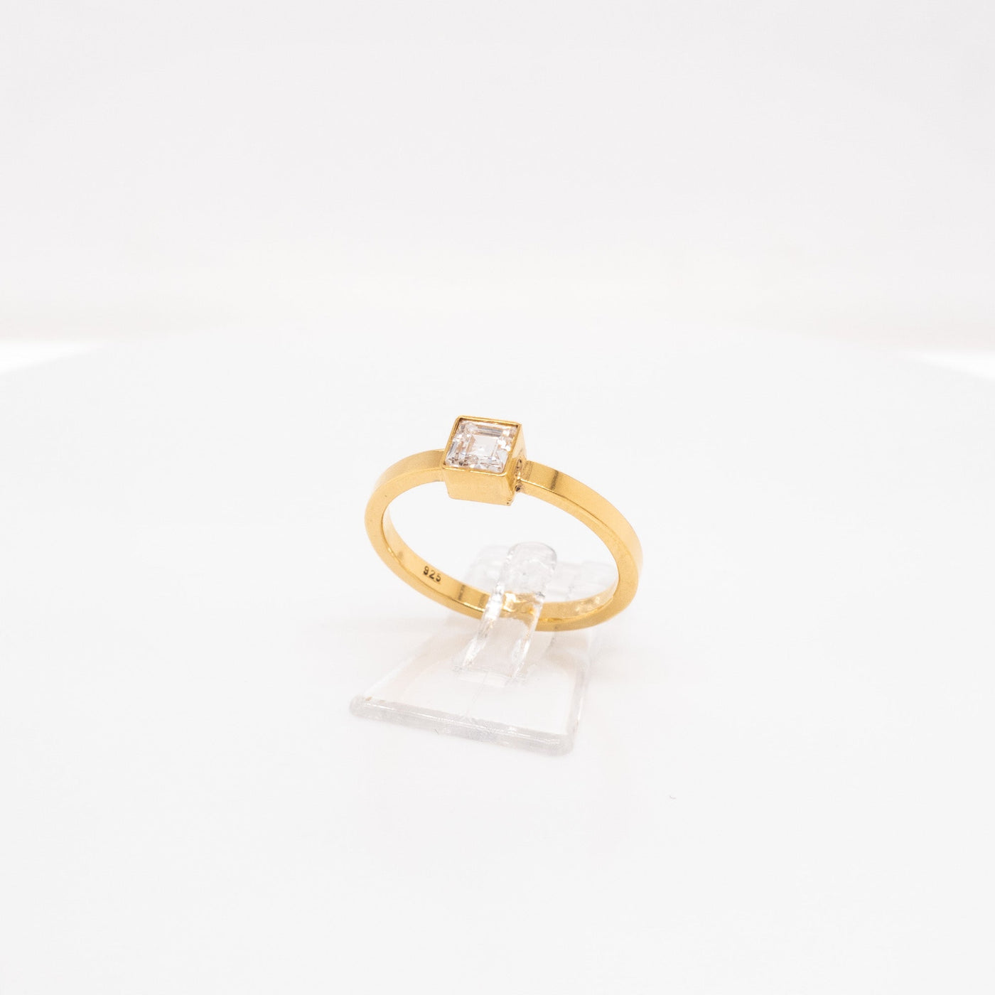 HELENA – Ring mit weißem Zirkonia
