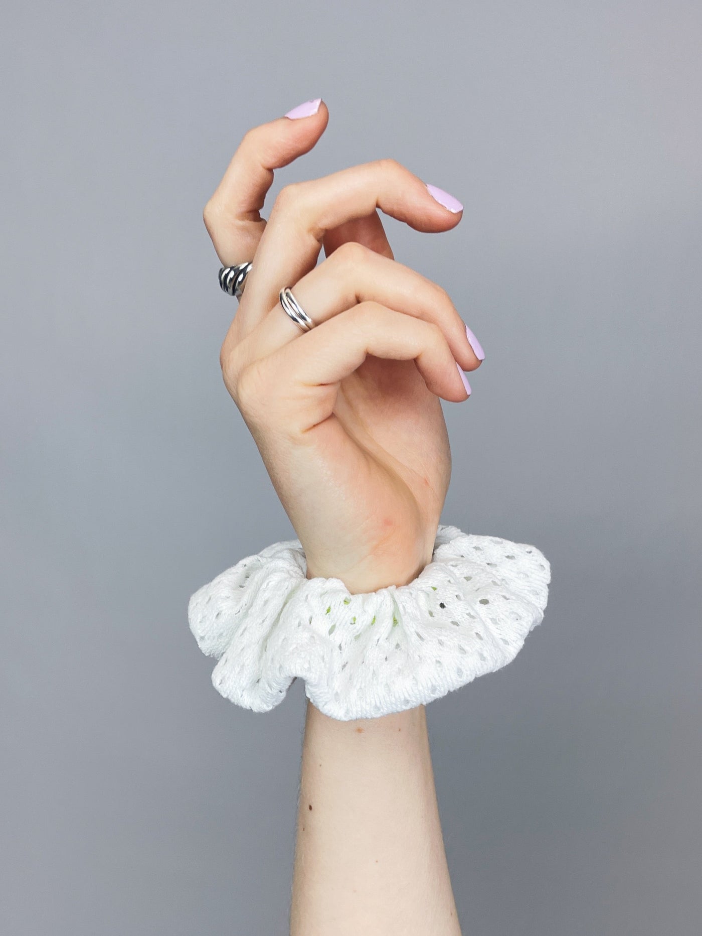 Weißes Scrunchie "WHITY" // Baumwolle