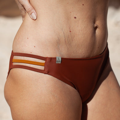 Brazilian Cut Bikini Hose FREE Rostbraun