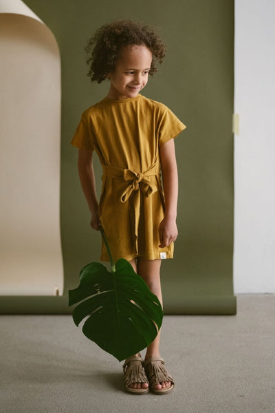 Jersey Kleid mit Bindegürtel Kinder, mustard
