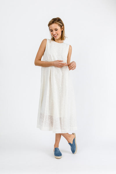 Besticktes Kleid aus Bio-Baumwolle