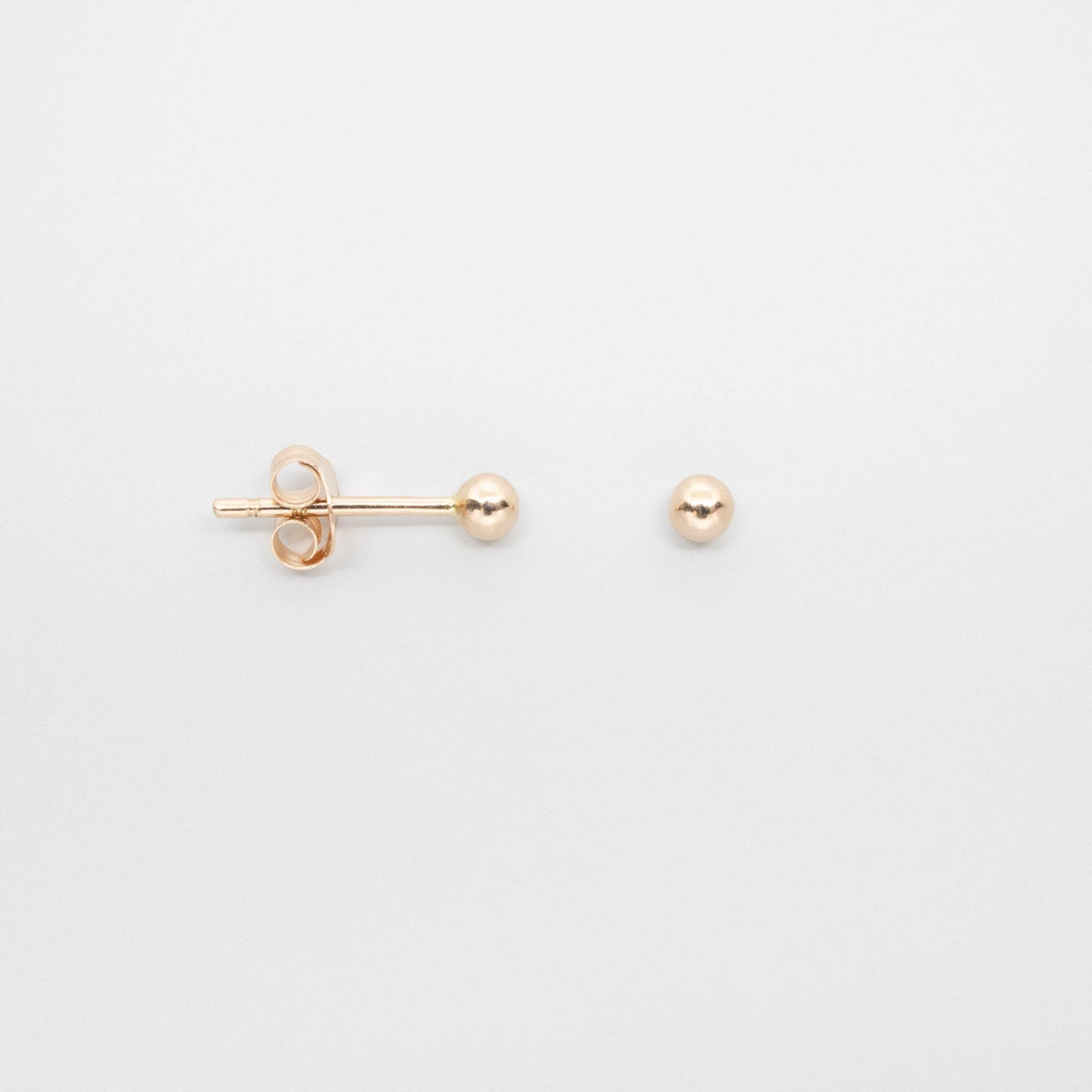 shiny ball stud | solid gold