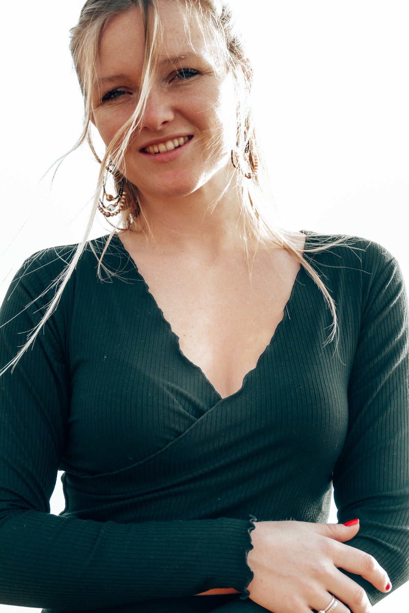 FARRAH Crop-Pulli mit Rüschen black