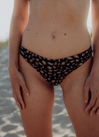 Emma Bikini Bottom - Minamal Black
