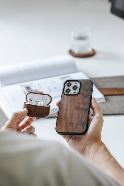 Bumper Case - iPhone Schutzhülle aus Walnuss Holz