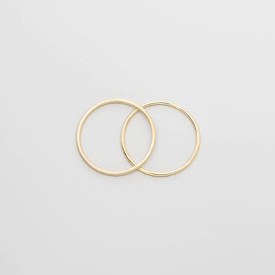 shiny single ring | solid gold